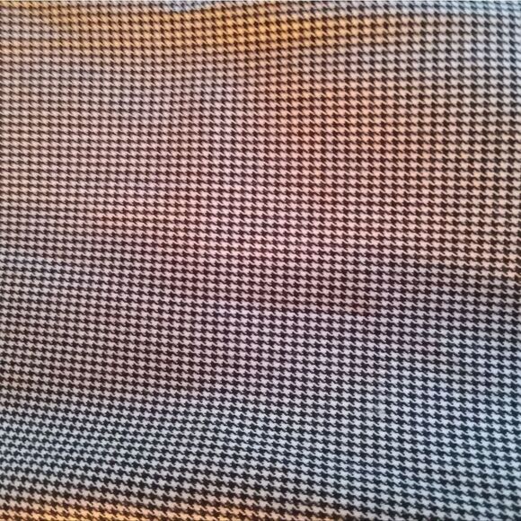 Herringbone unlined full legged, dress pant. Size 16. - Picture 6 of 6